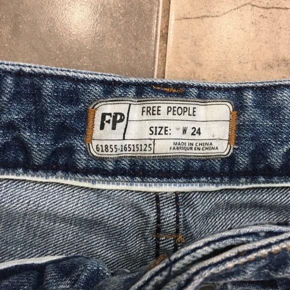 Free People Mid Wash Cut Off Denim Shorts 24 - Picture 2 of 4